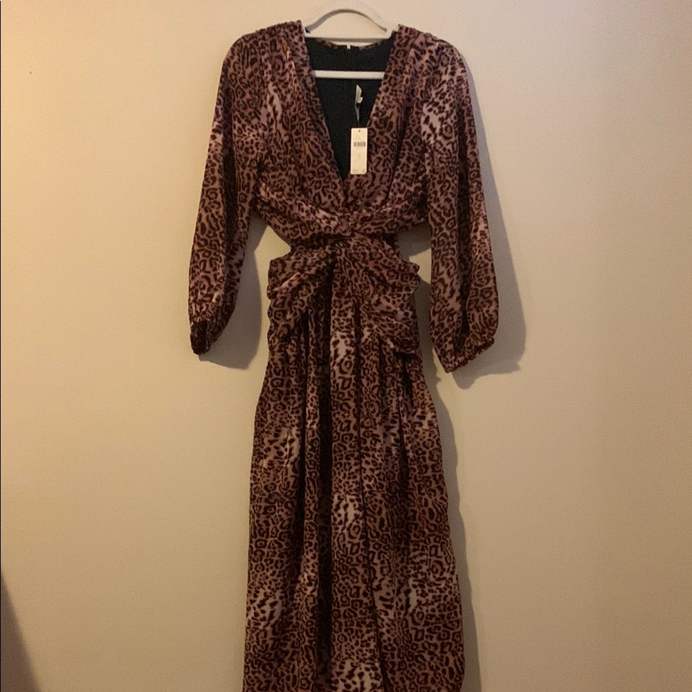 Elegant Leopard Print Dress